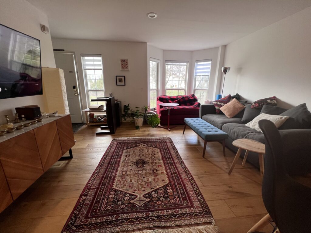🌿緑まぶしい1BR 3ヶ月貸します!NJモンクレア、駅徒歩4分/家具,光熱費、駐車場込み
