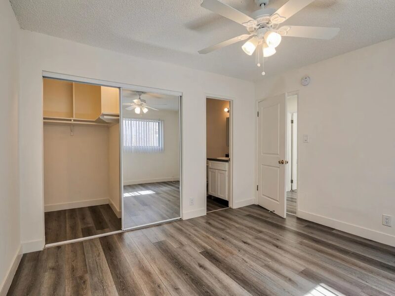 2BR：お家賃＄2,800/月 ミッドタウンWEST・リノベ済み