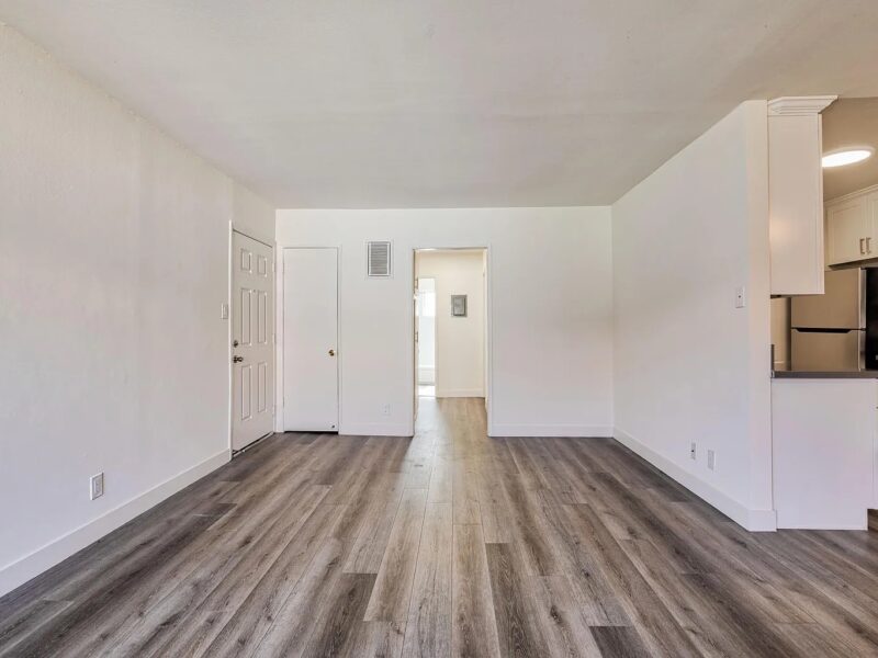 2BR：お家賃＄2,800/月 ミッドタウンWEST・リノベ済み